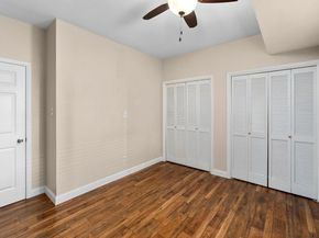 1411 Norwalk LN 104, Austin TX 78703