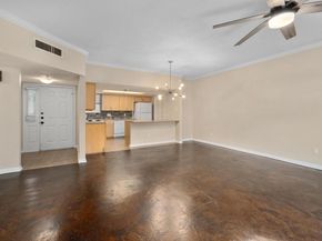 1411 Norwalk LN 104, Austin TX 78703