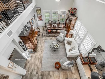 2930 Grand Oaks LOOP