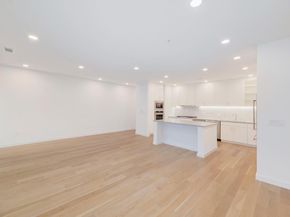 900 S 1st ST 218, Austin TX 78704