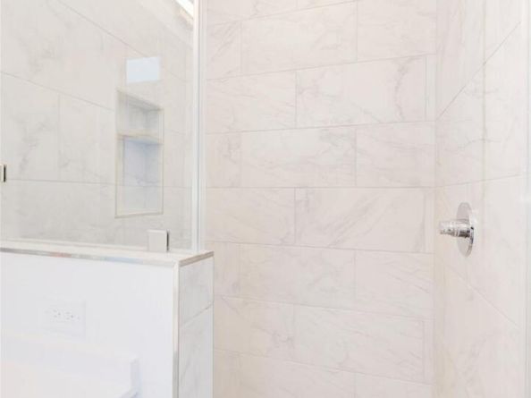 900 S 1st ST 218, Austin TX 78704