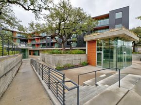 900 S 1st ST 218, Austin TX 78704