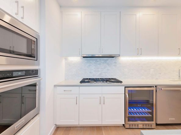 900 S 1st ST 218, Austin TX 78704