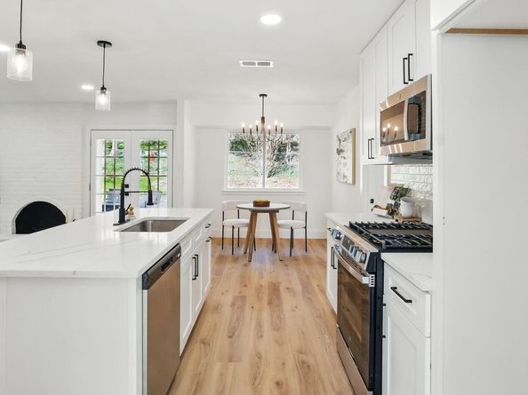 6014 London DR, Austin TX 78745