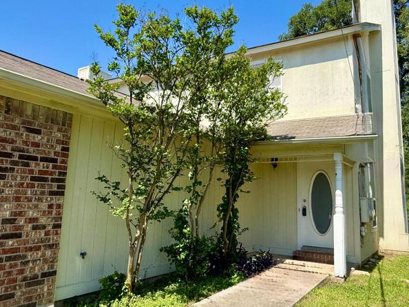 6102 Parkwood DR, Austin TX 78735