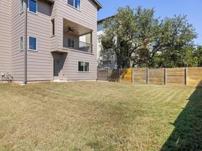 5315 La Crosse Ave 18, Austin TX 78739