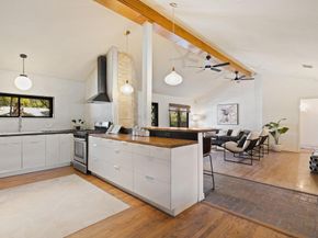 2008 Matthews LN, Austin TX 78745