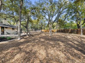 2008 Matthews LN, Austin TX 78745