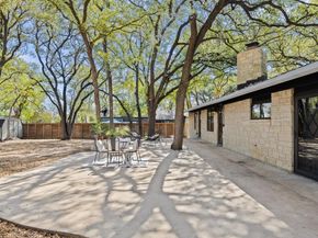 2008 Matthews LN, Austin TX 78745