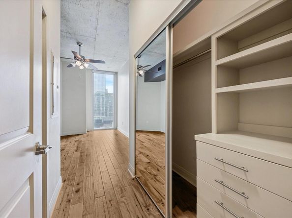 360 Nueces ST 1411, Austin TX 78701
