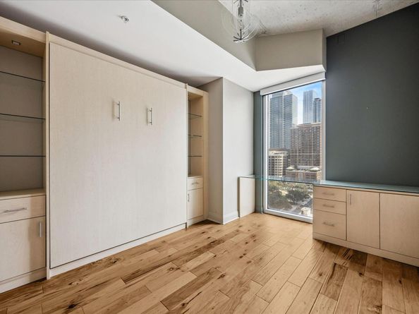 360 Nueces ST 1411, Austin TX 78701