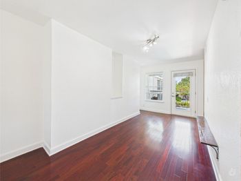 2020 S Congress Ave