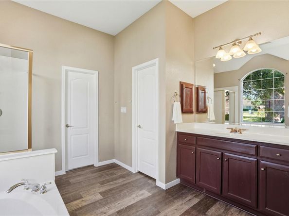 8802 Pepper Rock DR, Austin TX 78717