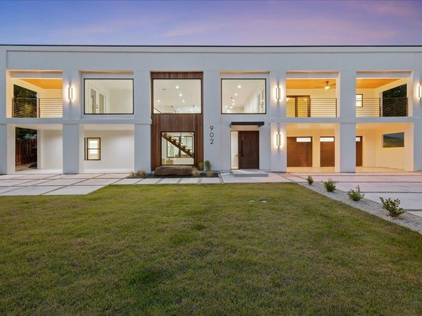902 Challenger ST, Lakeway TX 78734