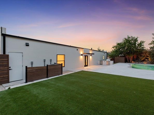902 Challenger ST, Lakeway TX 78734