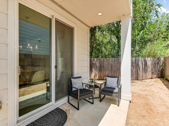 1916 Bunche RD, Austin TX 78721