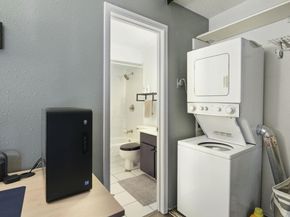 6910 Hart LN 912, Austin TX 78731