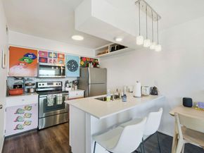 6910 Hart LN 912, Austin TX 78731