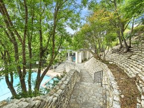 6910 Hart LN 912, Austin TX 78731