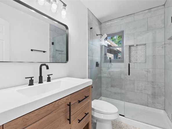 106 east lola DR, Austin TX 78753