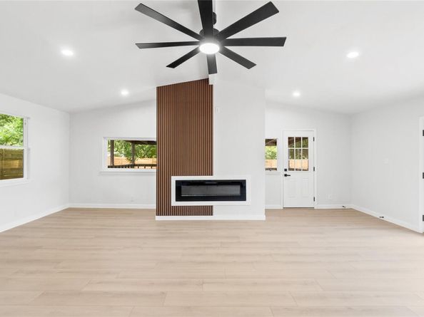 106 east lola DR, Austin TX 78753