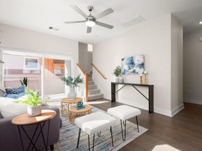 2827 Manor RD 3105, Austin TX 78722