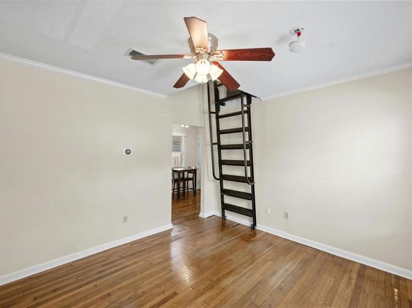 1110 W 22nd ST 1, Austin TX 78705