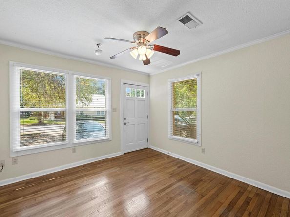1110 W 22nd ST 1, Austin TX 78705