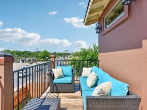 1185 Springdale RD, Austin TX 78721