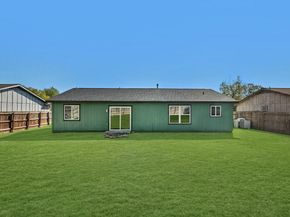 1306 Green Downs DR, Round Rock TX 78664