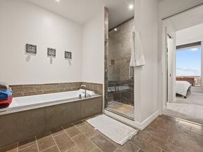 210 Lavaca ST 1902, Austin TX 78701