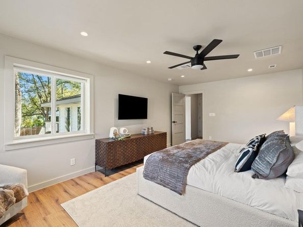 1505 Summit ST, Austin TX 78741