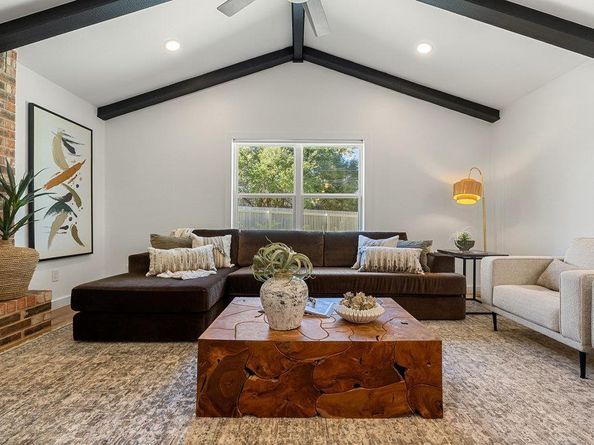 1505 Summit ST, Austin TX 78741