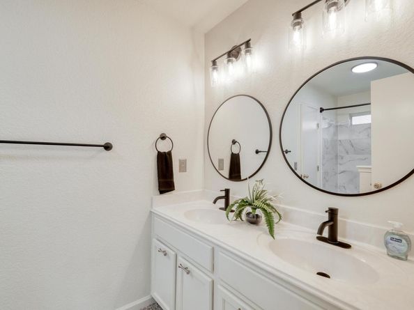 1604 Southwestern BLVD, Georgetown TX 78626