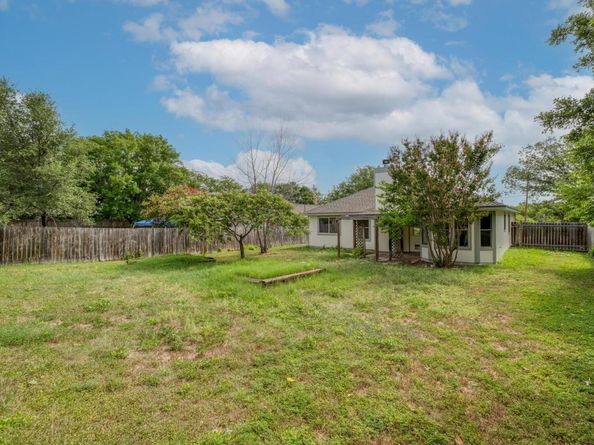 1604 Southwestern BLVD, Georgetown TX 78626