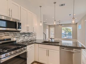 7204 Bennett Ave A, Austin TX 78752