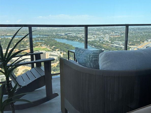 44 East Ave 4305, Austin TX 78701