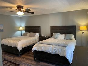 329 S Venture BLVD S, Point Venture TX 78645
