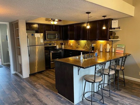 329 S Venture BLVD S, Point Venture TX 78645