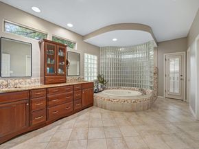 917 Challenger, Lakeway TX 78734