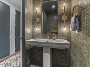 501 West Ave 1207, Austin TX 78701