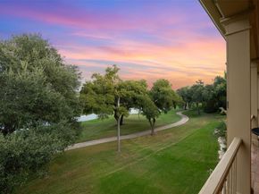 52 Club Estates PKWY, The Hills TX 78738