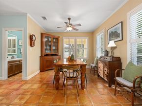 52 Club Estates PKWY, The Hills TX 78738