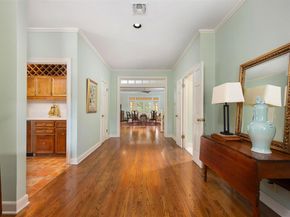 52 Club Estates PKWY, The Hills TX 78738