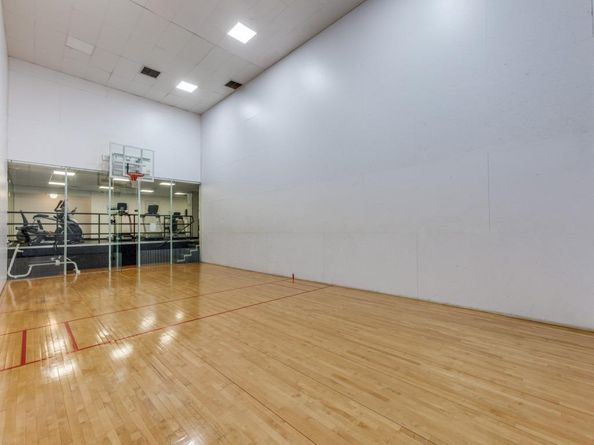 40 N Interstate 35 2D1, Austin TX 78701