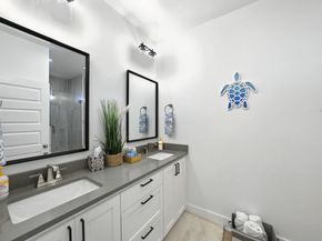 512 Palmer DR, Point Venture TX 78645