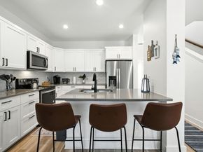 512 Palmer DR, Point Venture TX 78645