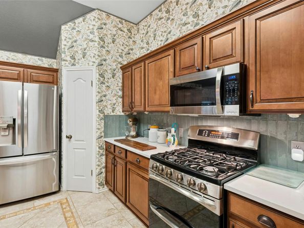 2604 Goldfinch DR, Cedar Park TX 78613