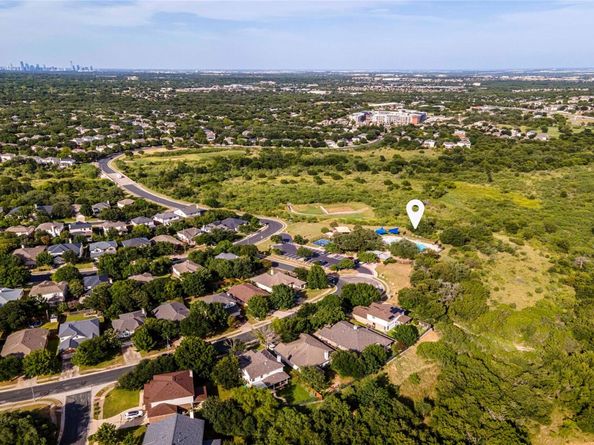 2917 Belgrave Falls LN, Austin TX 78748