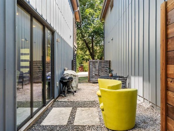 1001 Juanita ST, Austin TX 78704